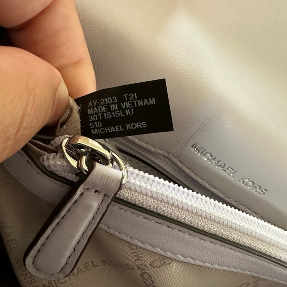 MICHAEL KORS SOHO LAVENDER MIST CHAIN, STUDDED LEATHER QUILTED SHOULDER BAG NWOT - Picture 11 of 12